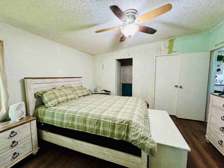 16 Henry Drive a Winter Haven, FL Mobile or Manufactured Home for Sale